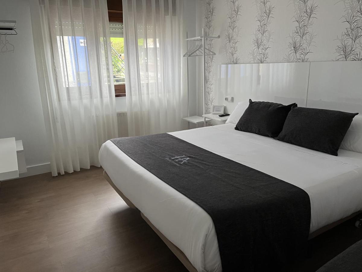 Hotel Avelina Onís Dış mekan fotoğraf