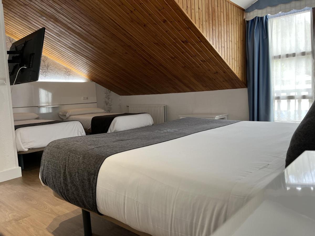 Hotel Avelina Onís Dış mekan fotoğraf