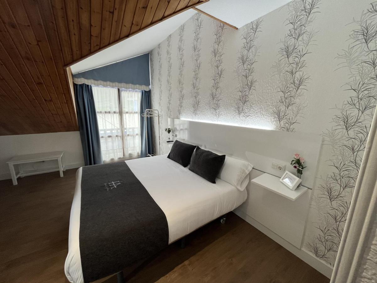 Hotel Avelina Onís Dış mekan fotoğraf