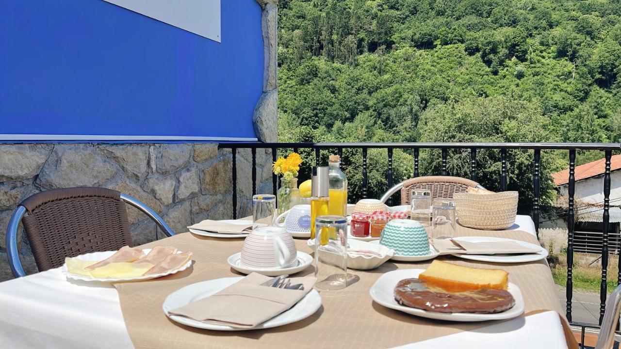 Hotel Avelina Onís Dış mekan fotoğraf